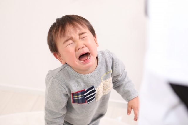 「ボクも一緒に帰りたい！」入院してから大泣きしていた息子が急に泣かなくなった！病室をこっそり覗いてわかった、息子の姿に涙