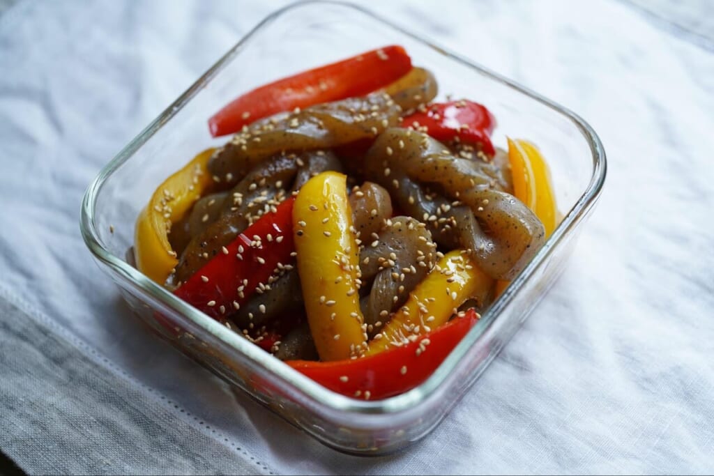 こんにゃくとパプリカの炒め煮