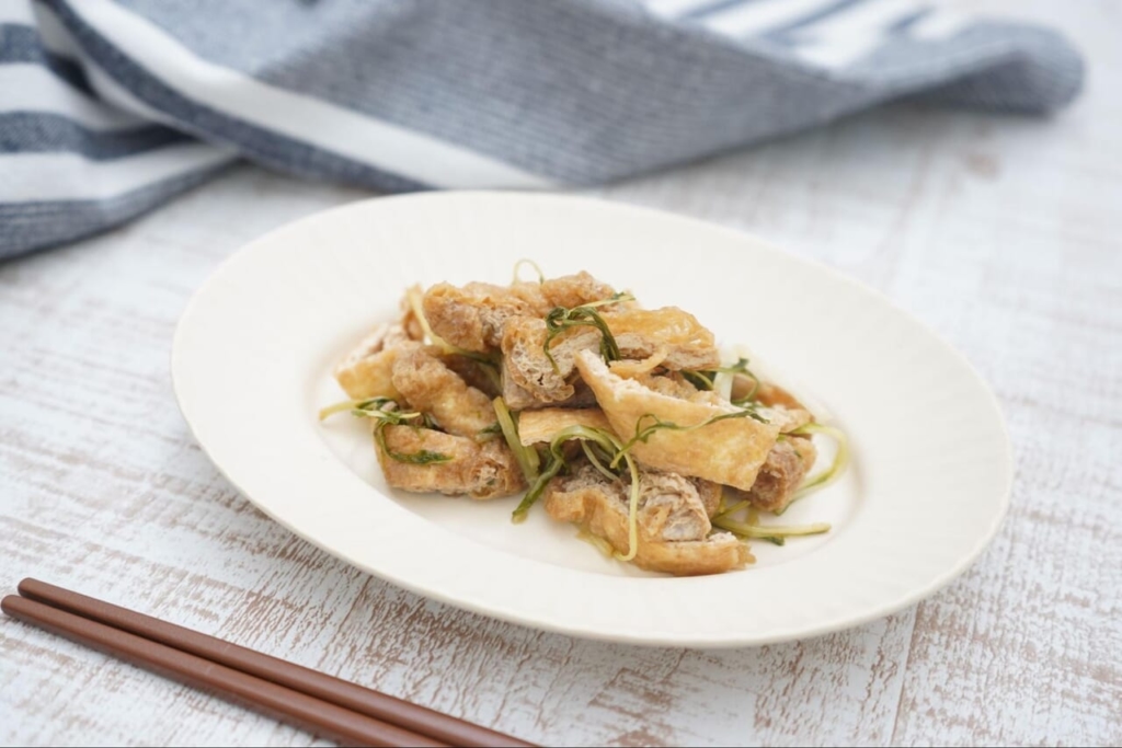 油揚げと水菜の和え物