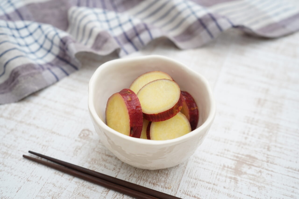 レンジで簡単さつまいものレモン煮1