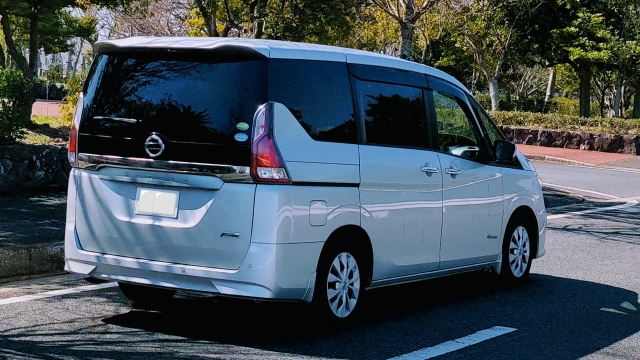 「え、そこに停める!?」開店直後のドラッグストア駐車場で遭遇したトンデモおばさんにモヤモヤが止まらない！