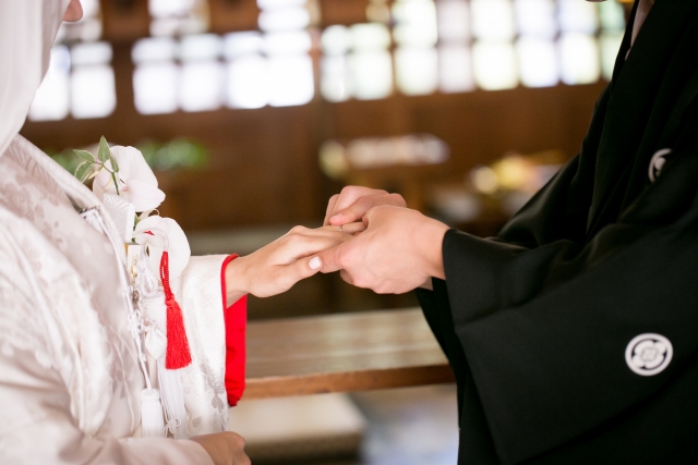 「違う男の名前を神様に報告するなんて！」神前式で乱闘寸前！叔母が激怒したワケとは