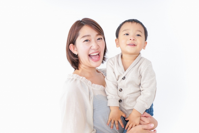 保育園の「熱があっても預ける」問題。私が園ママとそっと距離を置くことに決めた決定的な違和感