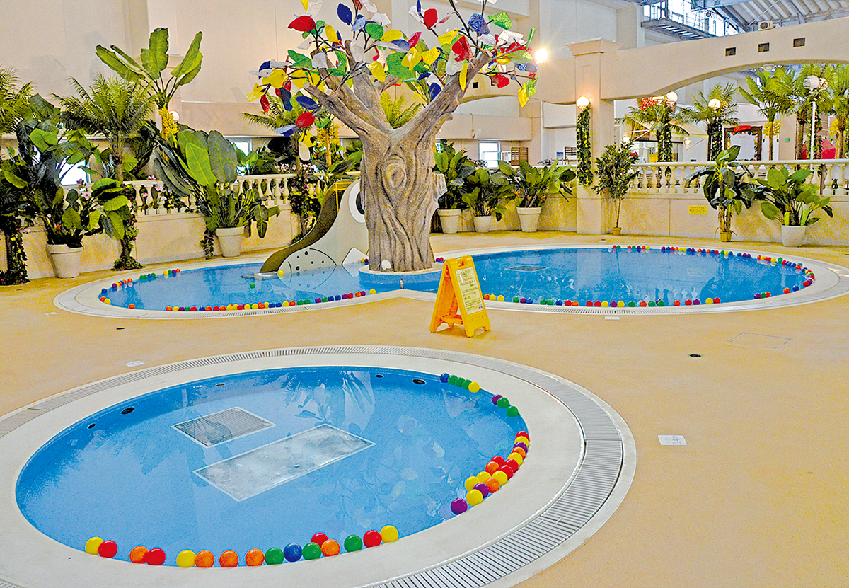 「アクアビート」には小さい子どもが安心して楽しめるプールもある