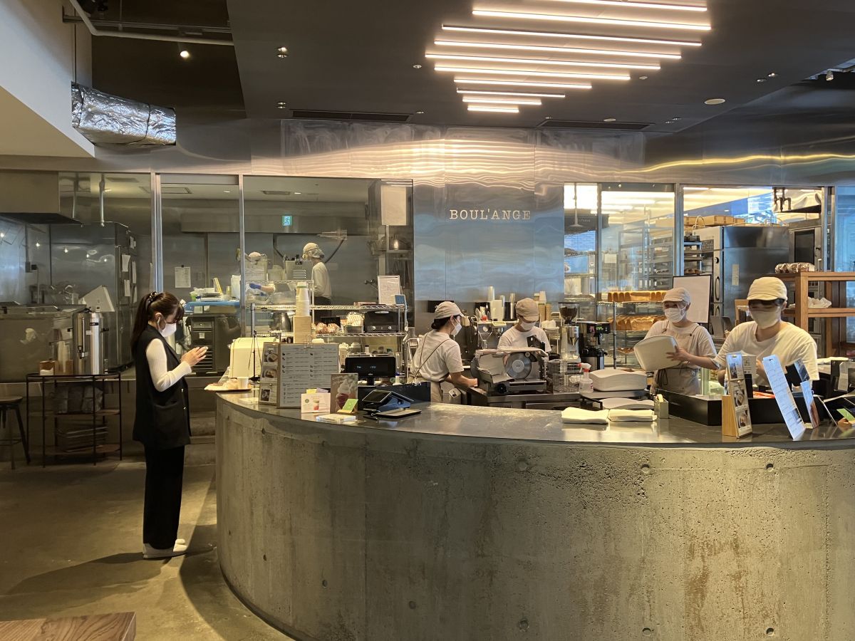 BOUL'ANGE 福岡大博多ビル店の店内