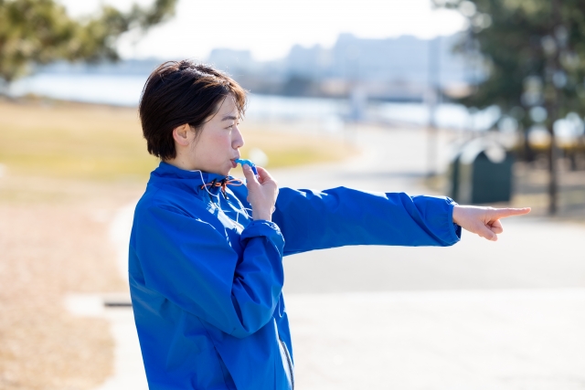 保護者ボランティアで仕事をしないママたち…　ベテラン先生が放った一言でスカッと解決！