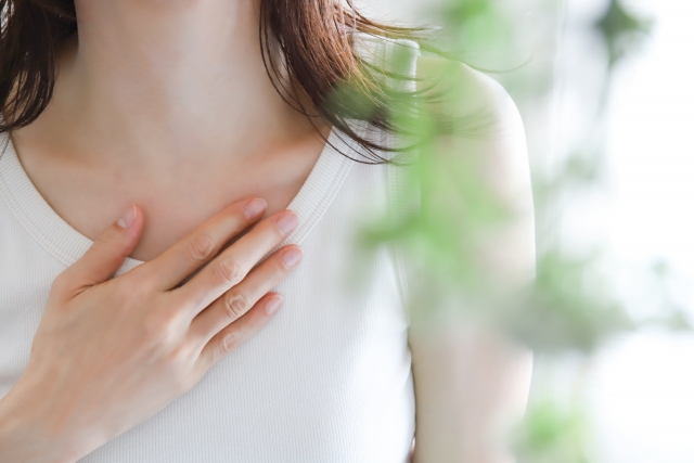 「そんな胸で、母乳が出るの？」義母の心無い言葉…　救ってくれた意外な人物の言葉に涙
