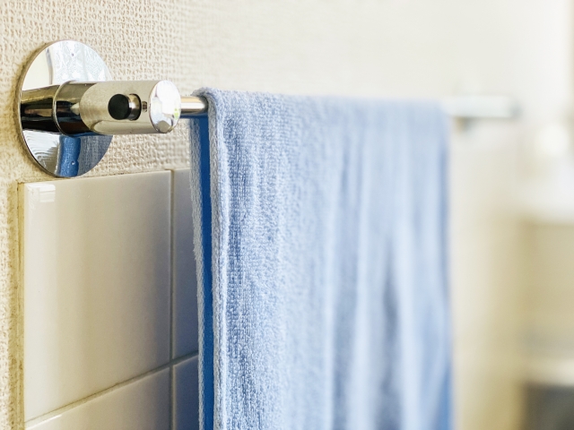 「バスタオルを家族で使いまわし？」「下着を共有？」夫の実家の驚愕の習慣にドン引き！産後の私を襲ったストレス…