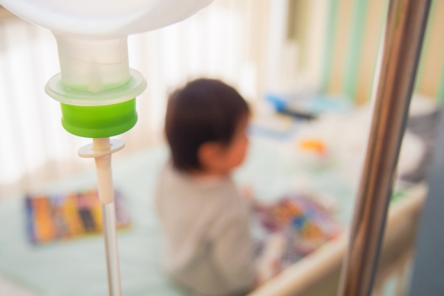 「そっちもうるさいやろ！！」3歳の子どもが入院　同室になった迷惑親子と、母親の驚愕のひと言にドン引き…