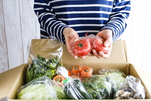 「お野菜もらいにきたよ！」「声かけてってずっと言ってるのに！」わが家の“野菜”をしつこく催促する、隣人の執念にドン引きした話